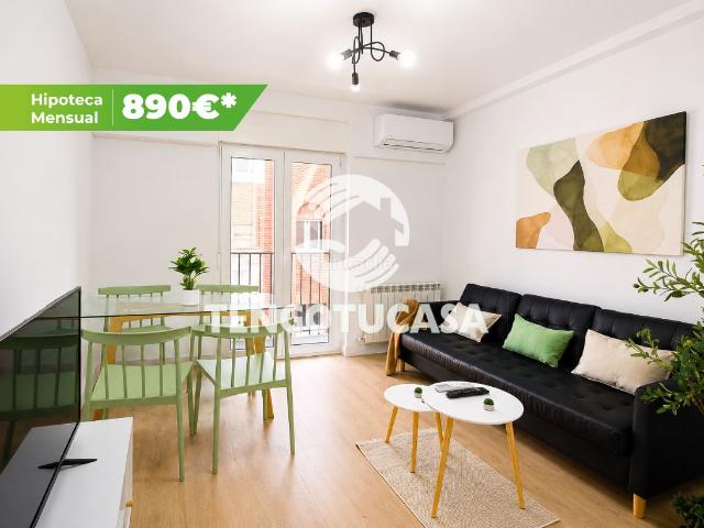 Piso en venta en Madrid, Quintana. Piso en venta en Calle de Elfo. Pisos.