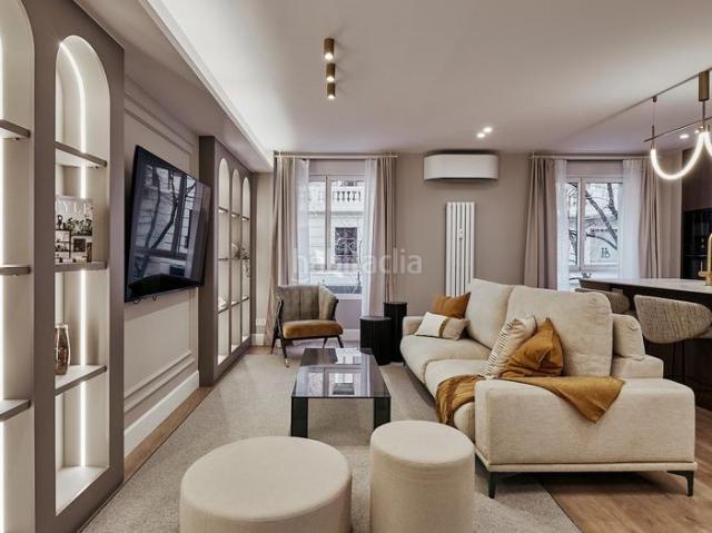 Piso en venta en Madrid, Recoletos. Elegancia, luz y ubicación prime espectacular piso en Recoletos. Pisos.