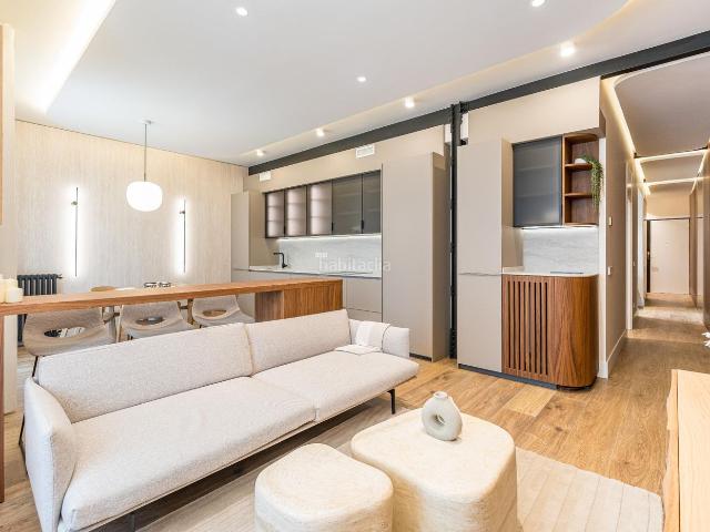 Piso en venta en Madrid, Recoletos. Exclusiva Vivienda Exterior de Diseño en Recoletos. Pisos.