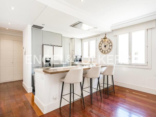 Piso en venta en Madrid, Recoletos. Oportunidad en Velázquez Recoletos de dos dormitorios, muy luminoso y amplias estancias. Pisos.