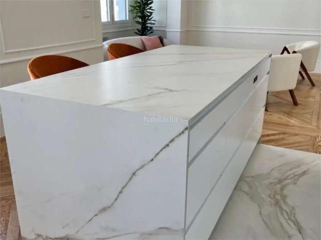 Piso en venta en Madrid, Recoletos. Piso en venta en Madrid de 189 m, 4 dorm ascensor y trastero. Pisos.