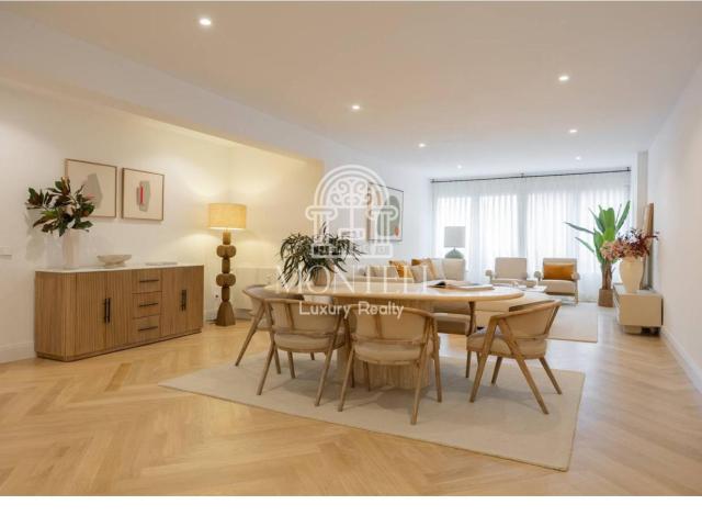 Piso en venta en Madrid, Recoletos. Piso en venta en Recoletos28001. Pisos.