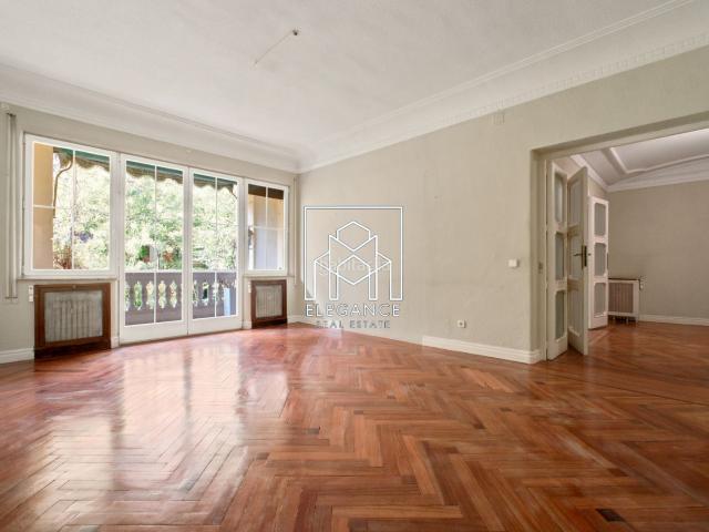 Piso en venta en Madrid, Recoletos. PISO PARA REFORMAR RECOLETOS MADRID FACHADA CLASICA. Pisos.