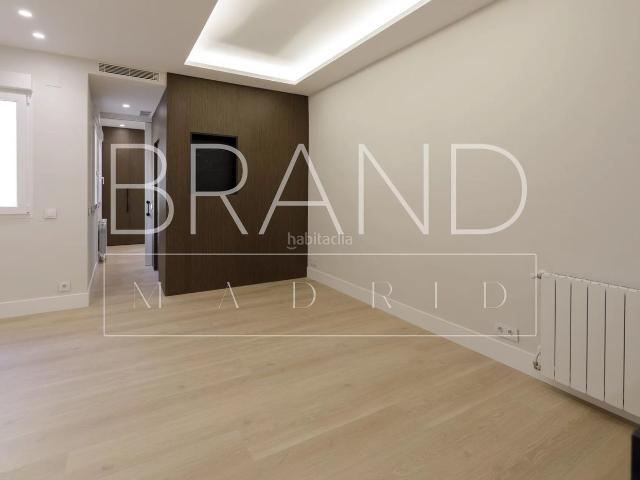 Piso en venta en Madrid, Recoletos. Pisos.