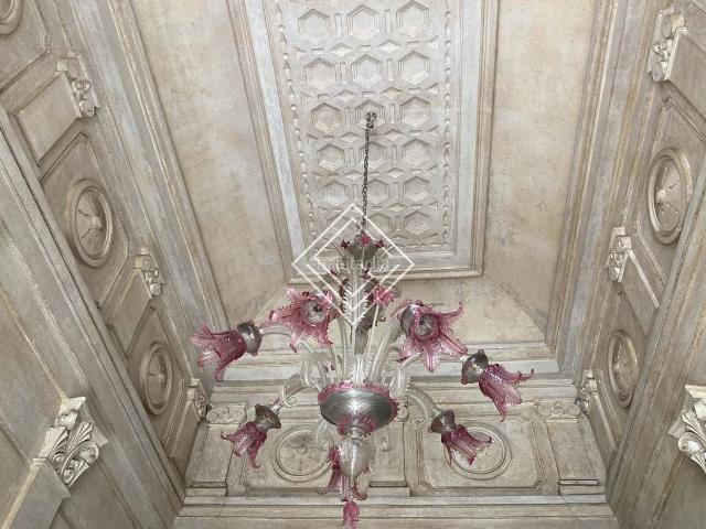 Piso en venta en Madrid, Recoletos. Pisos.