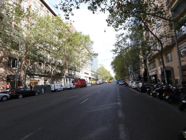 Piso en venta en Madrid, Recoletos. Pisos.