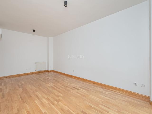 Piso en venta en Madrid, Rejas. Pisos.