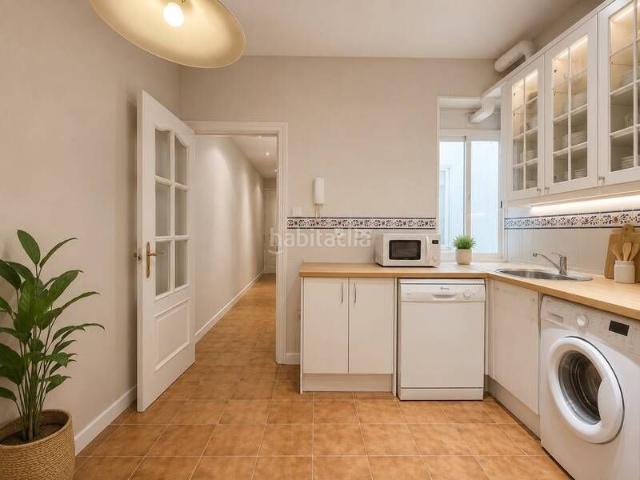 Piso en venta en Madrid, Ríos Rosas Nuevos Ministerios. GLOBALPISO CHAMBERI VENDE EN EXCLUSIVAPiso de 57 m construidos según catastro, en pleno corazón de Chamberí, junto a la calle Alon. Pisos.