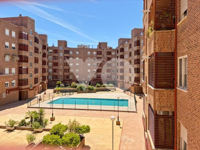 Piso en venta en Madrid, Rosas Musas. Piso en venta en Las Rosas, Madrid. Pisos.