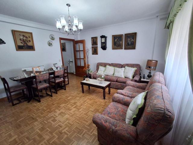 Piso en venta en Madrid, Rosas Musas. Pisos.