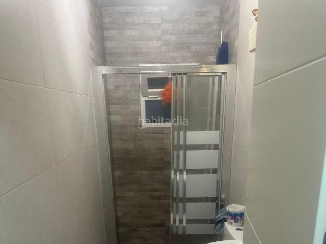 Piso en venta en Madrid, San Cristóbal. Piso de 69m con Inquilino 5.13 rentabilidad bruta Ascensor. Pisos.