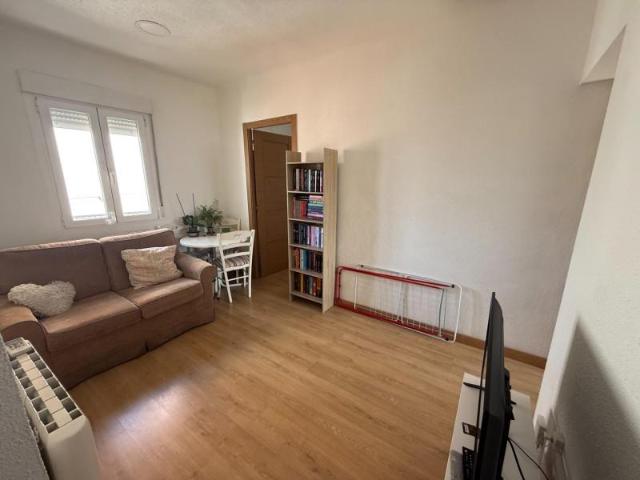 Piso en venta en Madrid, San diego