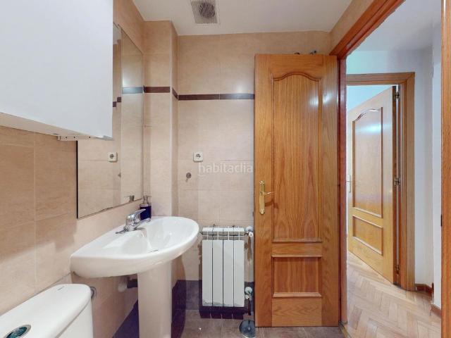 Piso en venta en Madrid, San Diego. APARTAMENTO COQUETO EN VALLECAS, FINCA DE 2006. Pisos.