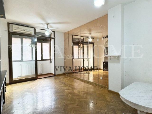 Piso en venta en Madrid, San Diego. LUMINOSO PISO EXTERIOR DE UN DORMITORIO CON TERRAZA CERRADA, JUNTO AL METRO. Pisos.
