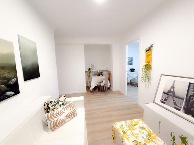 Piso en venta en Madrid, San Diego. ? SEMISÓTANO EXTERIOR TOTALMENTE REFORMADO EN PUENTE DE VALLECAS ?. Pisos.