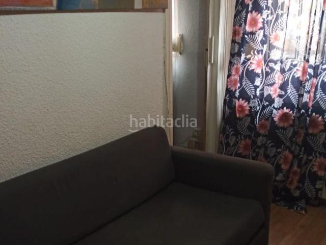 Piso en venta en Madrid, San Diego. Particular vende piso ideal inversores. Pisos.