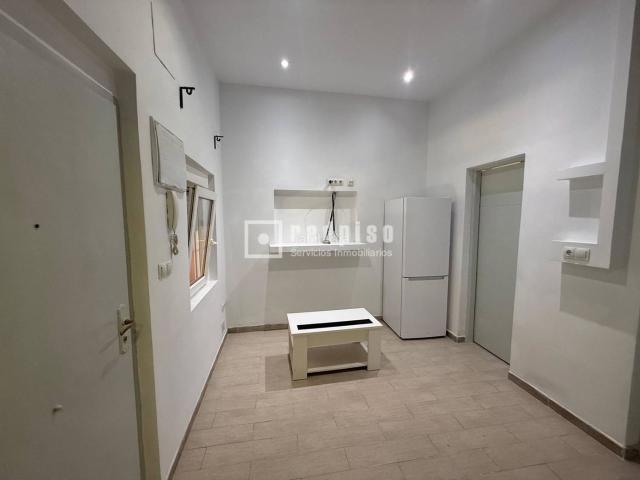 Piso en venta en Madrid, San Diego. PISO DE DOS DORMITORIOS. Pisos.