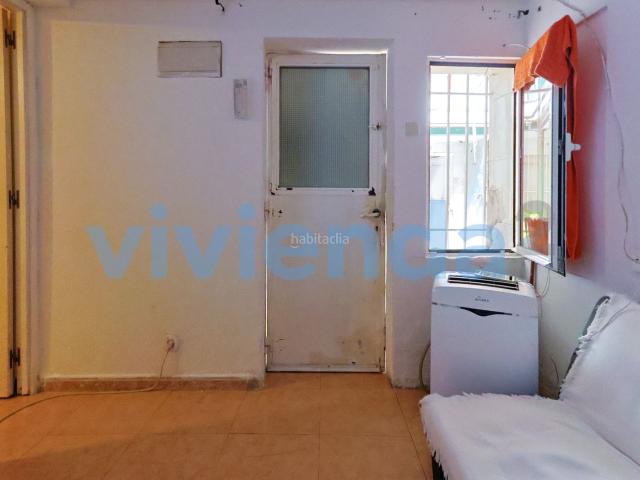 Piso en venta en Madrid, San Diego. Piso en San Diego, 28 m2, 1 dormitorios, 1 baxF1os, 115.000 euros. Pisos.