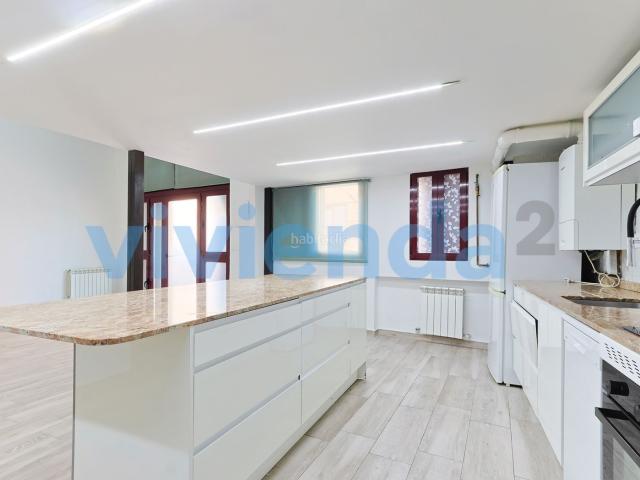 Piso en venta en Madrid, San Diego. Piso en San Diego, 70 m2, 2 dormitorios, 1 baxF1os, 239.000 euros. Pisos.