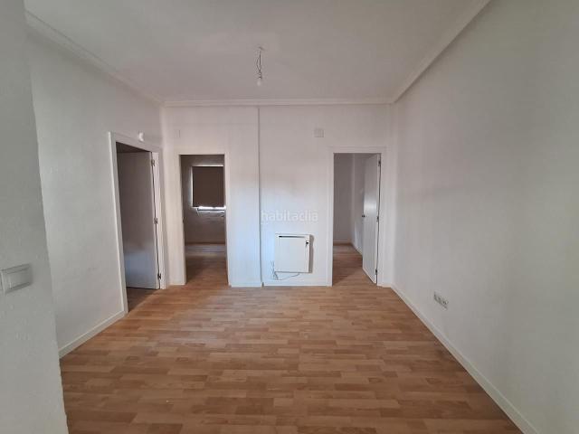 Piso en venta en Madrid, San Diego. Pisos.