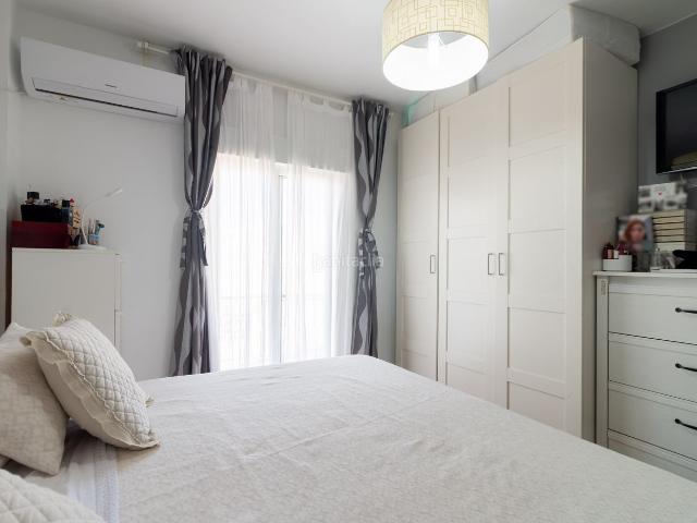 Piso en venta en Madrid, San Isidro. Piso de 68 m con 3 dormitorios y balcón en Madrid. Pisos.