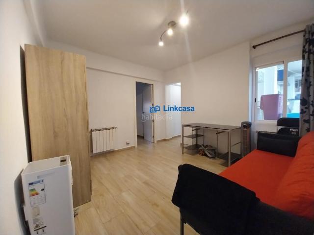 Piso en venta en Madrid, San Isidro. Piso en calle Teodoredo, san Isidro Alquilado. Pisos.