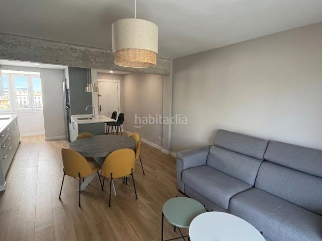 Piso en venta en Madrid, San Juan Bautista. 4º planta exterior con ascensor y terraza completamente reformado. Pisos.