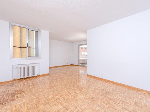 Piso en venta en Madrid, San Pascual. Pisos.
