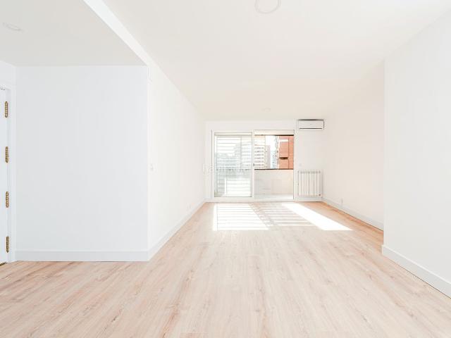 Piso en venta en Madrid, San Pascual. Pisos.