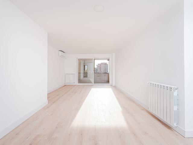 Piso en venta en Madrid, San Pascual. Pisos.