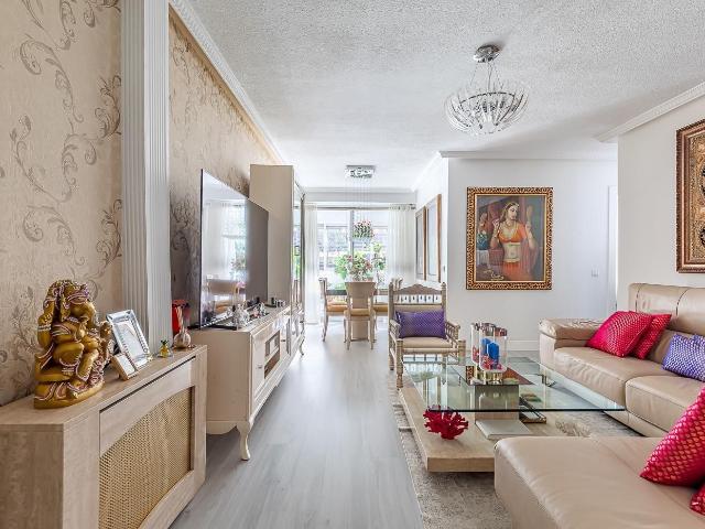 Piso en venta en Madrid, San Pascual. Pisos.