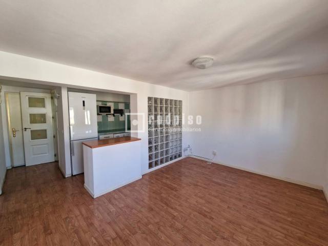 Piso en venta en Madrid, Simancas. Pisos.