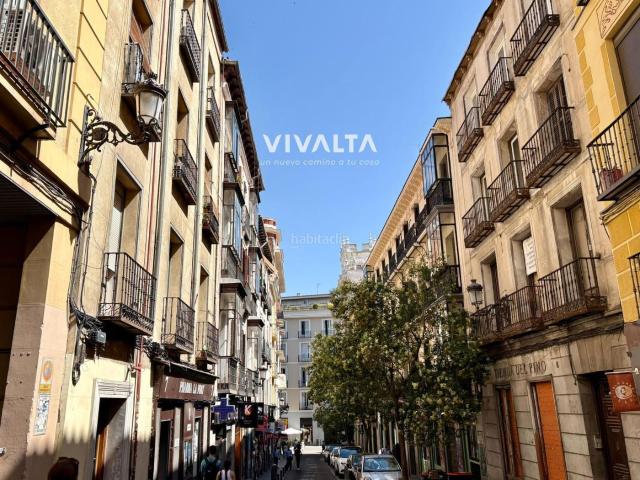 Piso en venta en Madrid, Sol. Oportunidad de inversion en pleno centro de Madrid. Pisos.