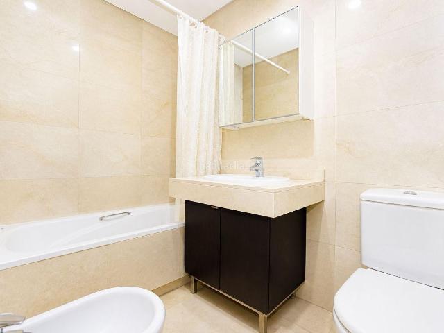 Piso en venta en Madrid, Sol. Vivienda en venta en Gran Via. Pisos.