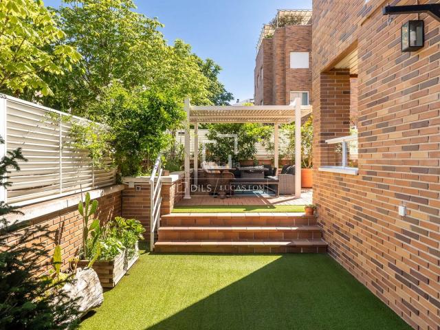 Piso en venta en Majadahonda, Monte el Pilar. Bajo con jardín de 4 dormitorios en venta en Majadahonda, Madrid. Pisos.