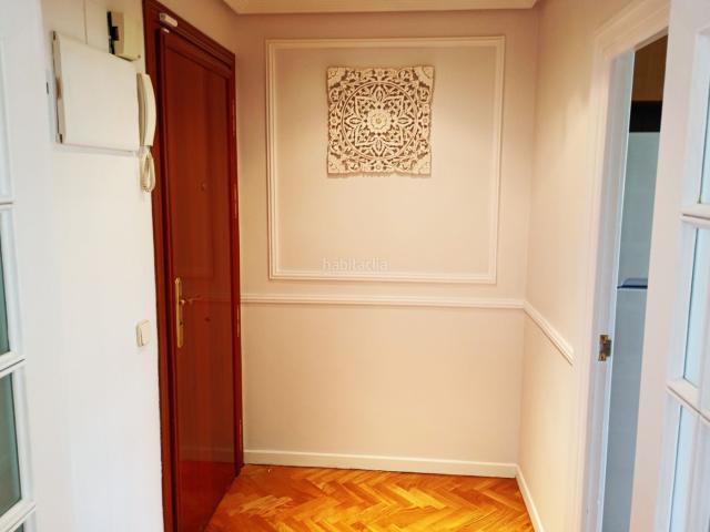 Piso en venta en Majadahonda, Casco Antiguo. VIVIENDA DE 3 DORMITORIOS Y 1 BAÑO CON ASCENSOR LISTA PARA ENTRAR A VIVIR. Pisos.