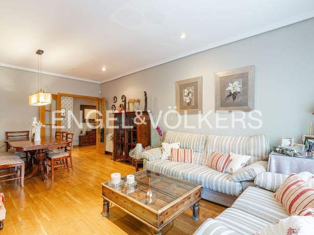 Piso en venta en Majadahonda, Golf El Carralero. Magnífico bajo con impresionante jardín privado. Pisos.
