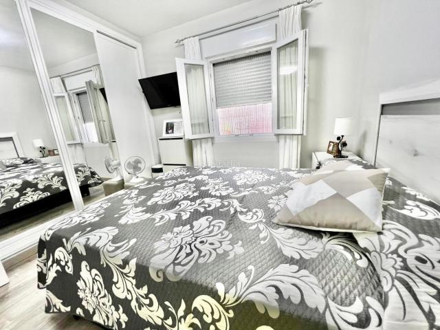 Piso en venta en Málaga, Barrio de Ciudad Jardín. Piso en la zona de Ciudad Jardín con amplio patio. Pisos.