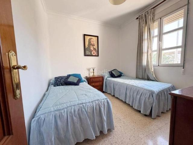 Piso en venta en Málaga, Barrio de Ciudad Jardín. Piso en venta en Ciudad Jardín, 4 habitaciones y varios balcones. Pisos.