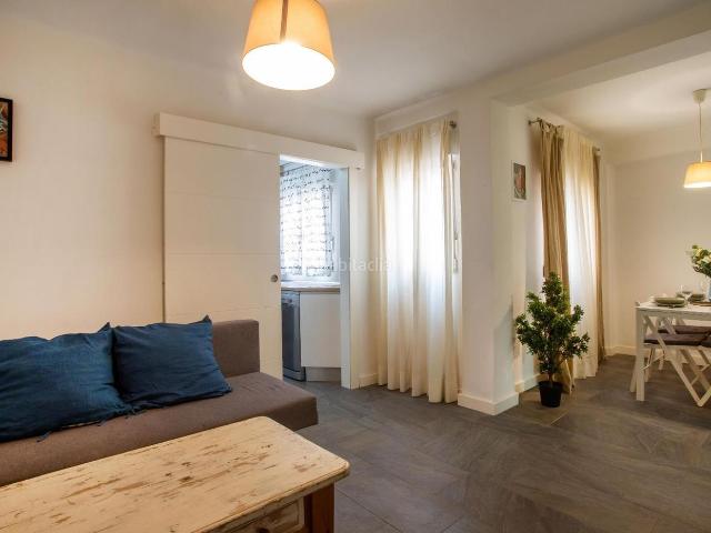 Piso en venta en Málaga, Conde de Ureña. Casa en Venta 2 habitaciones 1 baños. Pisos.
