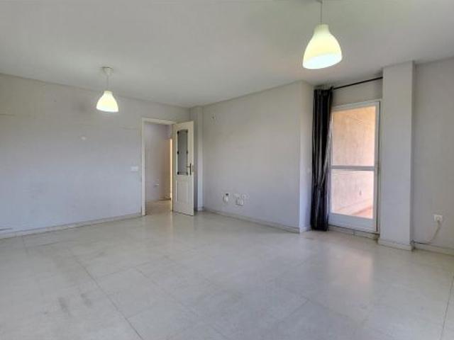 Piso en Venta en Málaga del Fresno, Málaga