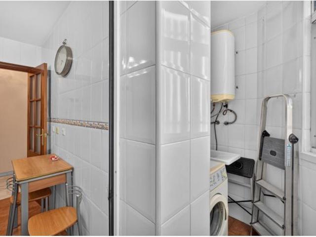 Piso en Venta en Málaga del Fresno, Málaga