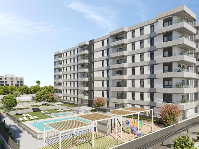 Piso en venta en Málaga, Distrito Zeta Recinto Ferial Cortijo de Torres. Pisos.