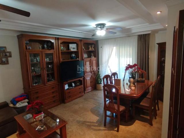 Piso en venta en Málaga, Dos Hermanas Nuevo San Andrés. *Piso en Venta: Tu Refugio Ideal en Urbanización Privada*. Pisos.