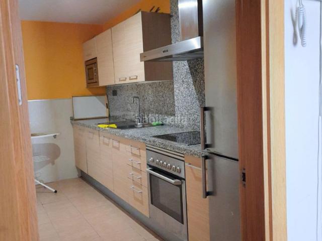 Piso en venta en Málaga, El Tejar Hacienda Bizcochero. Luminoso piso de 3 dormitorios en zona con todos los servicios. Pisos.