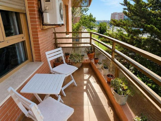 Piso en venta en Málaga, El Tejar Hacienda Bizcochero. Vive donde todos quieren estar 4 dormitorios en el Bulevar Louis Pasteur. Pisos.