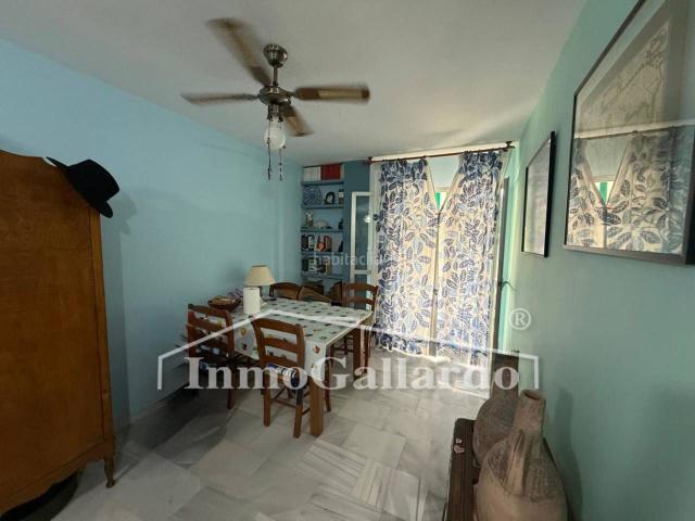 Piso en venta en Málaga, El Palo. Luminoso piso en venta en Echeverría de Palo. Pisos.
