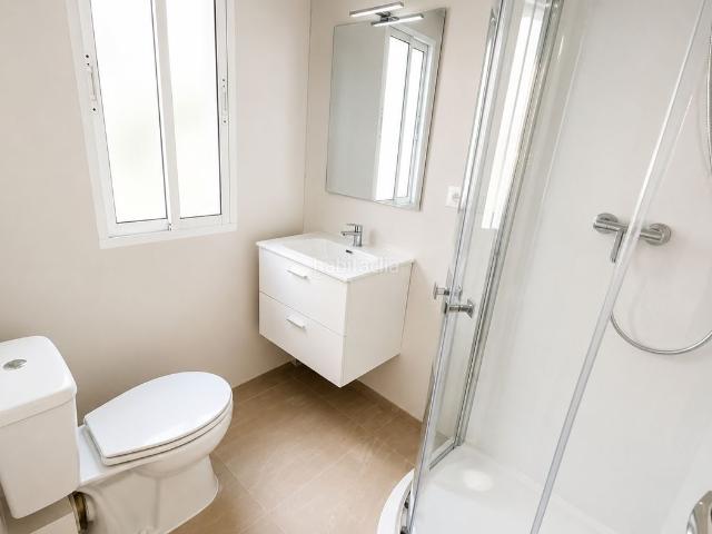 Piso en venta en Málaga, Ensanche Centro Puerto. GRAN OPORTUNIDAD CERCA DEL MAR. Pisos.