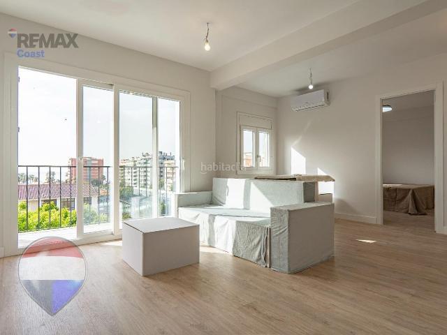 Piso en venta en Málaga, Girón Las Delicias. PISO REFORMADO CON VISTAS AL MAR EN PLAYA DE LA MISERICORDIA. Pisos.