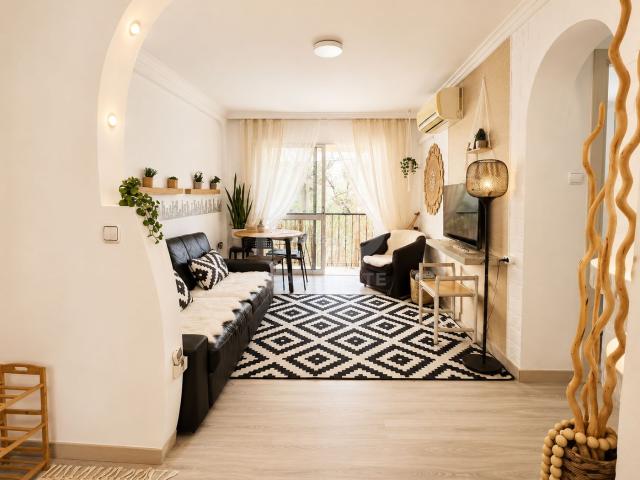 Piso en venta en Málaga, Girón Las Delicias. Pisos.